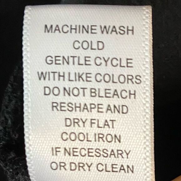 Melissa Paige Sz L NWT Black Open Metal Zipper Moto Music Concert High Lo Vest - Picture 7 of 7